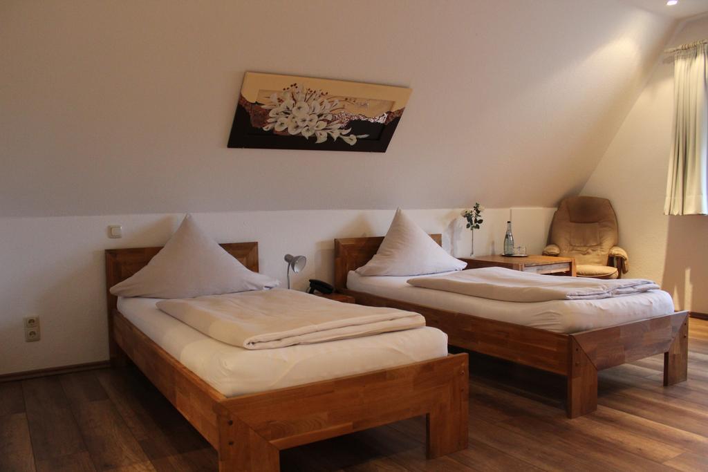 Hotel Ovelgoenner Hof Buxtehude Esterno foto